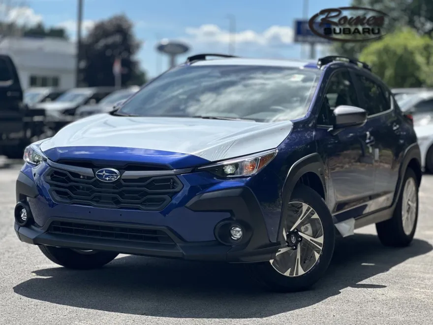 2025 Subaru Crosstrek Premium photo 1