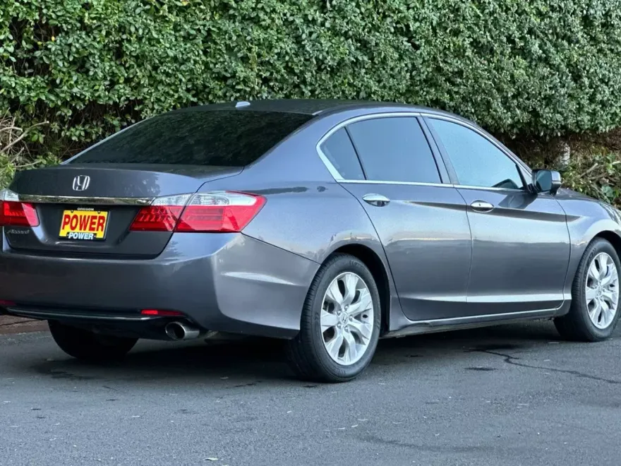 2015 Honda Accord EX-L photo 1