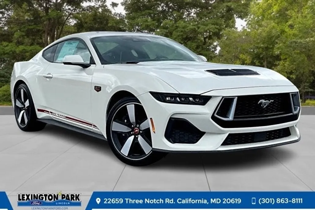 2025 Ford Mustang GT Premium photo 1