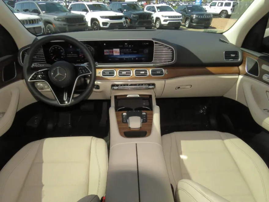 2025 Mercedes Benz GLE 350 4MATIC photo 1