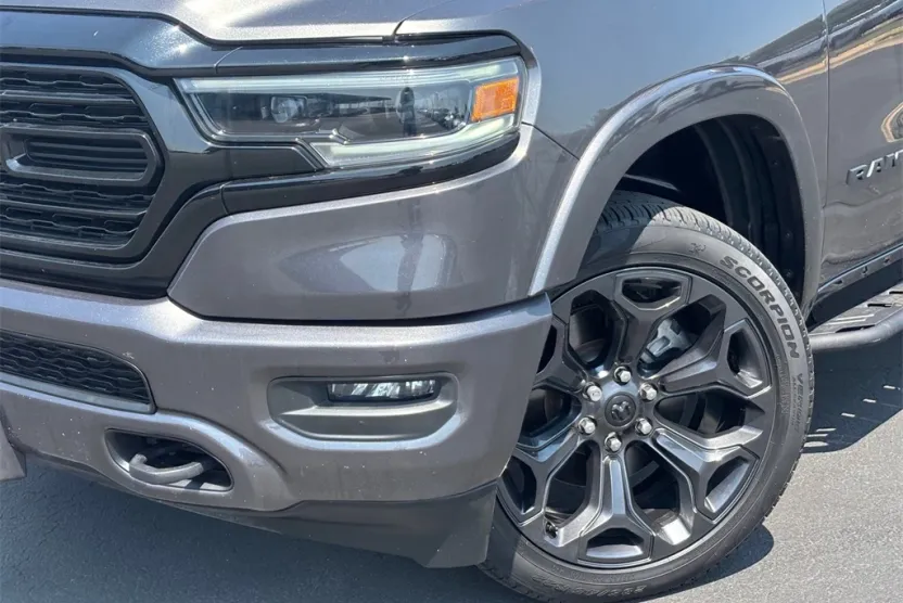 2024 Ram 1500 Limited photo 1