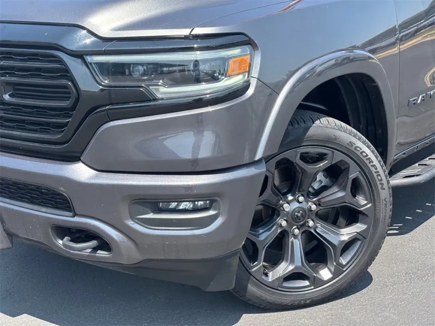 2024 Ram 1500 Limited photo 1