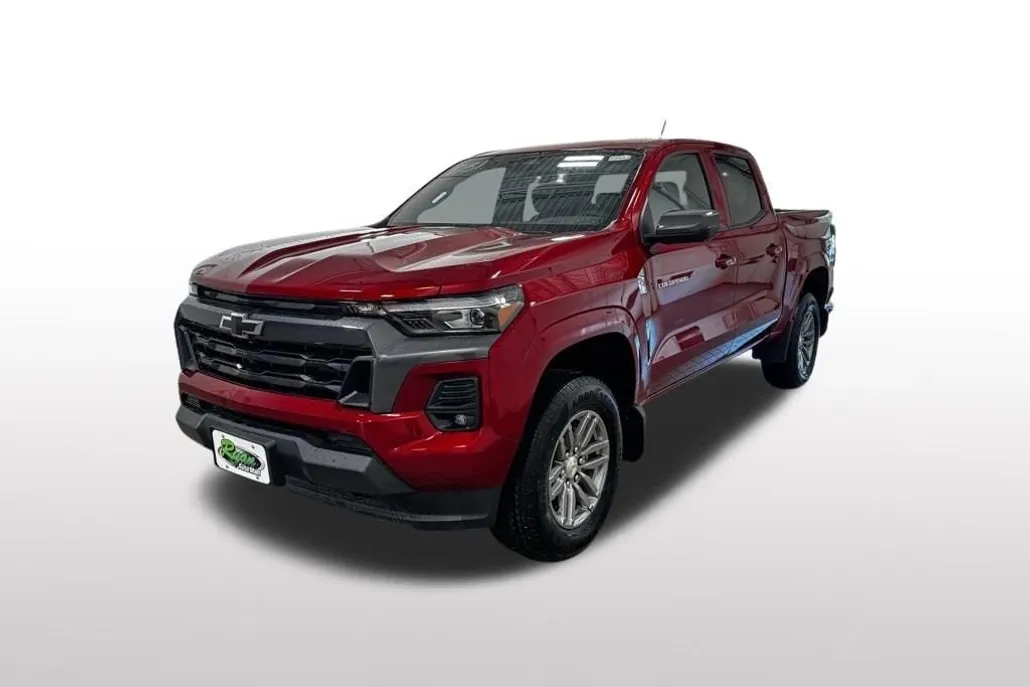 2026 Chevrolet Colorado LT photo 1