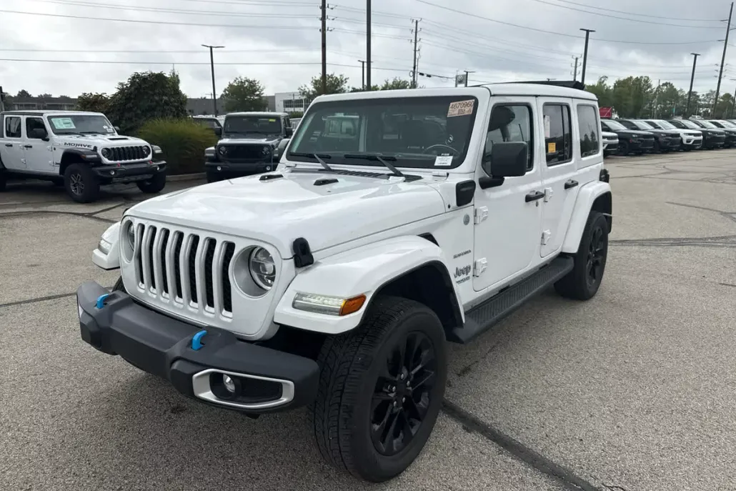 2022 Jeep Wrangler Unlimited Sahara 4xe photo 1
