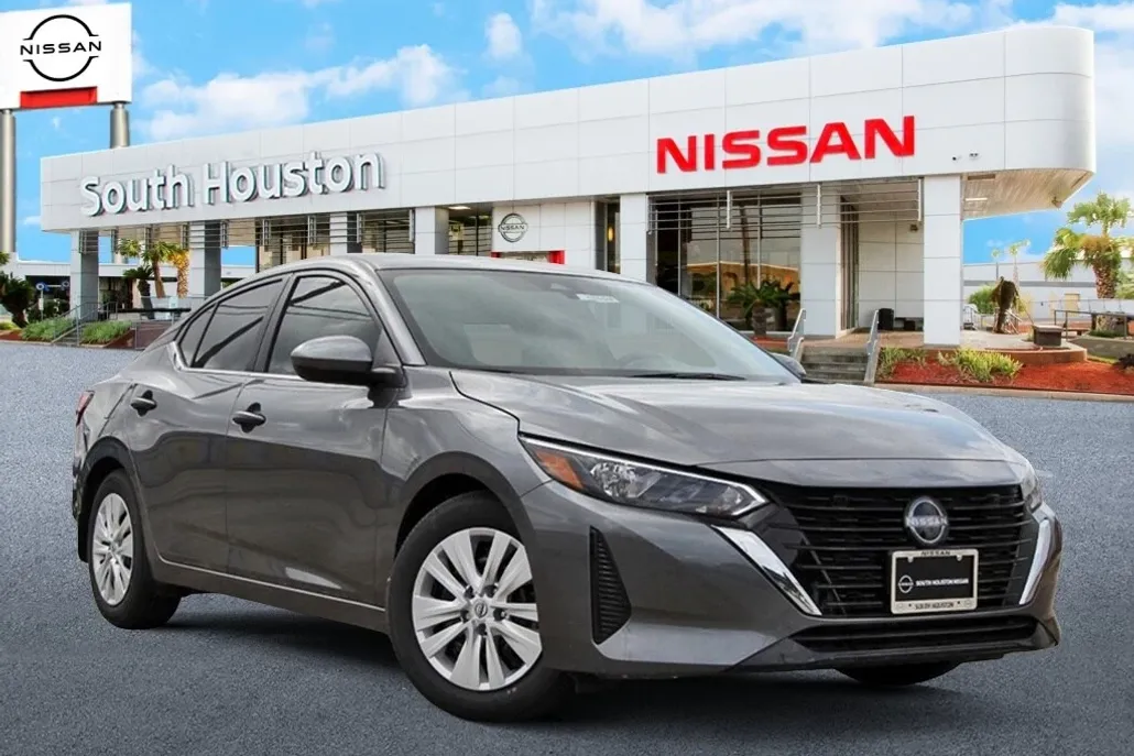 2025 Nissan Sentra S photo 1