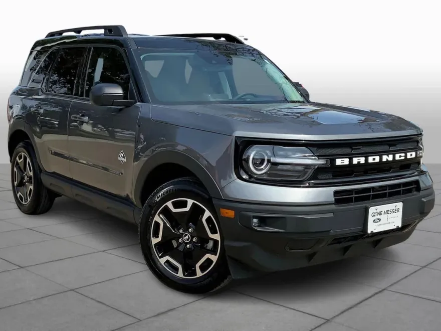 2022 Ford Bronco Sport Outer Banks photo 1