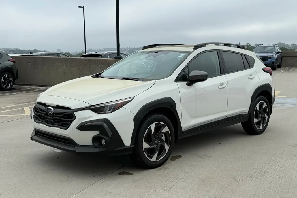 2024 Subaru Crosstrek Limited photo 1