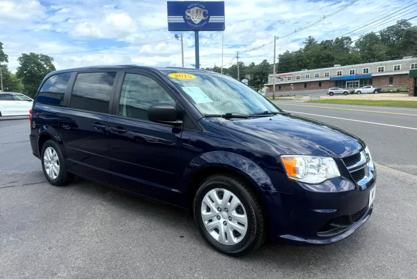 2015 Dodge Grand Caravan SE photo 1