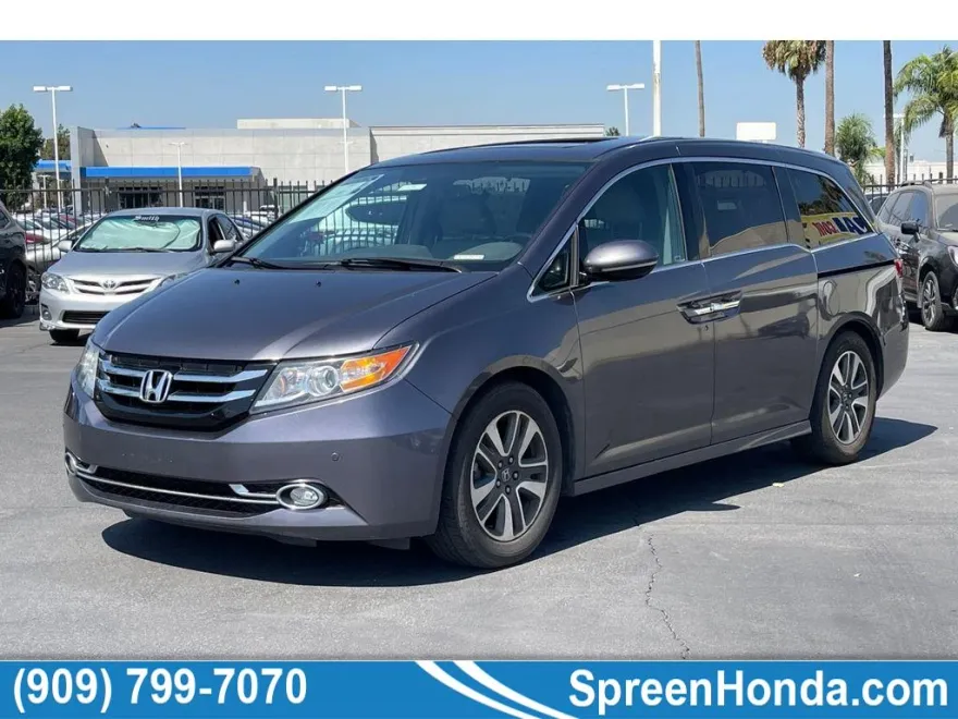 2016 Honda Odyssey Touring Elite photo 1