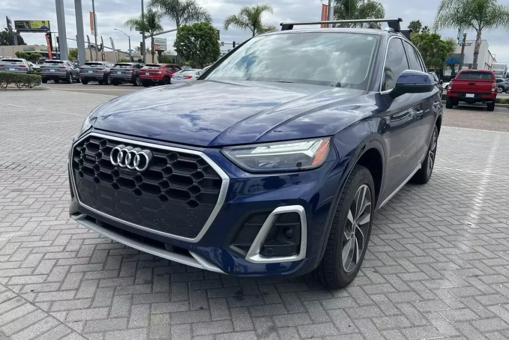 2022 Audi Q5 45 S line Premium photo 1