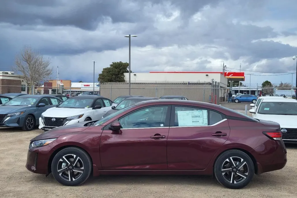 2025 Nissan Sentra SV photo 1