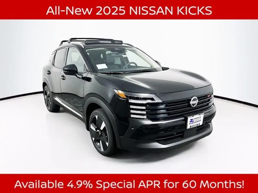 2025 Nissan Kicks SR photo 1
