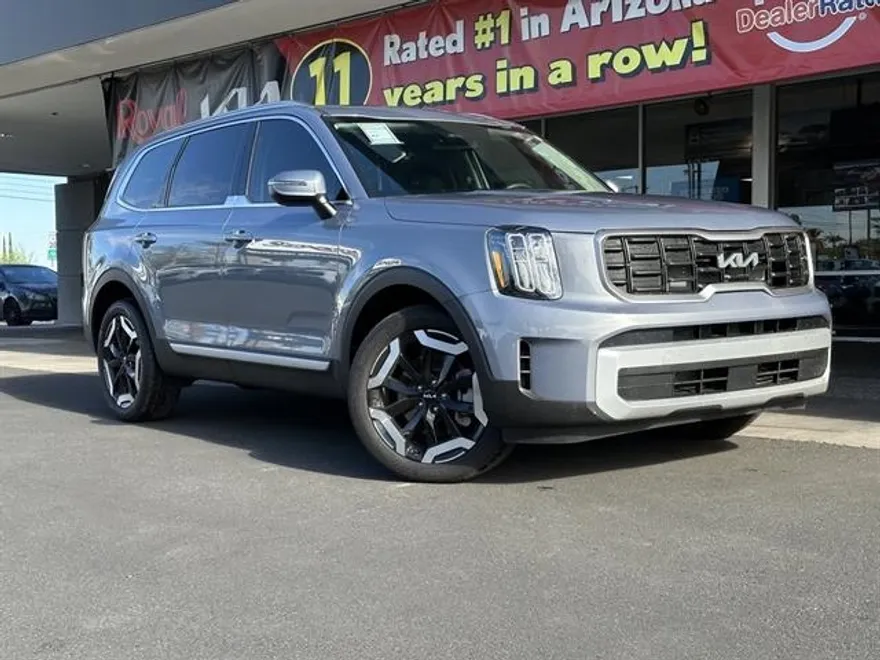 2025 Kia Telluride S photo 1