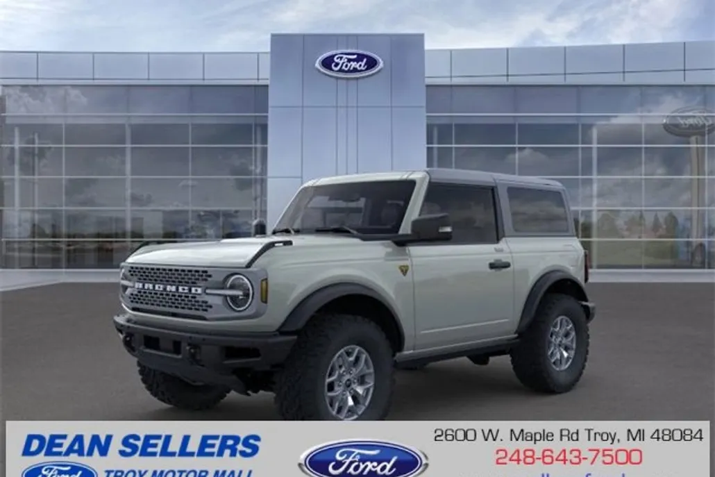 2023 Ford Bronco Badlands photo 1