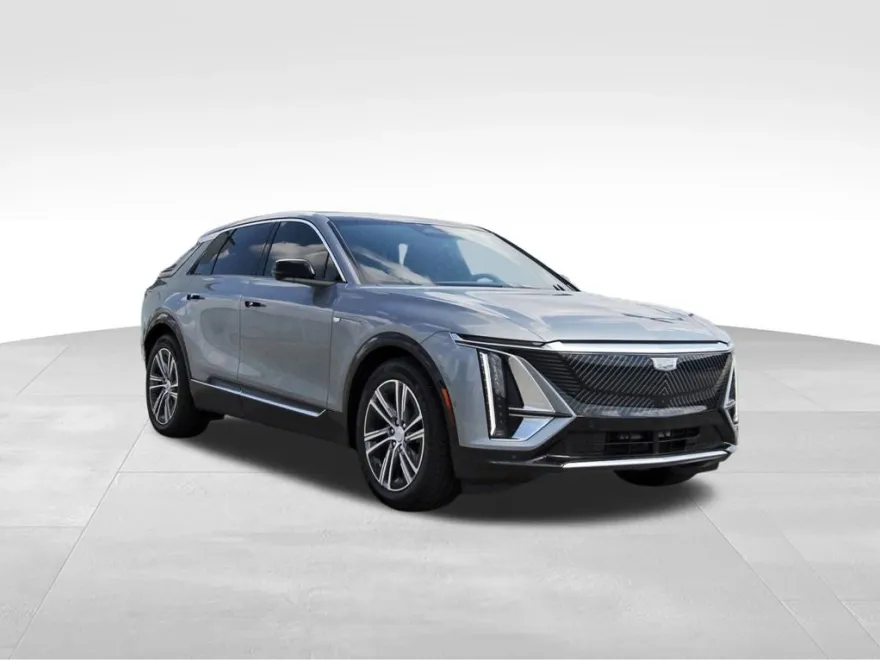 2026 Cadillac Lyriq Luxury photo 1