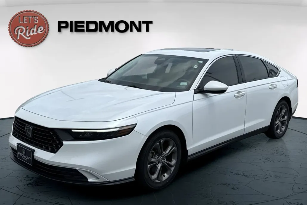 2023 Honda Accord EX photo 1