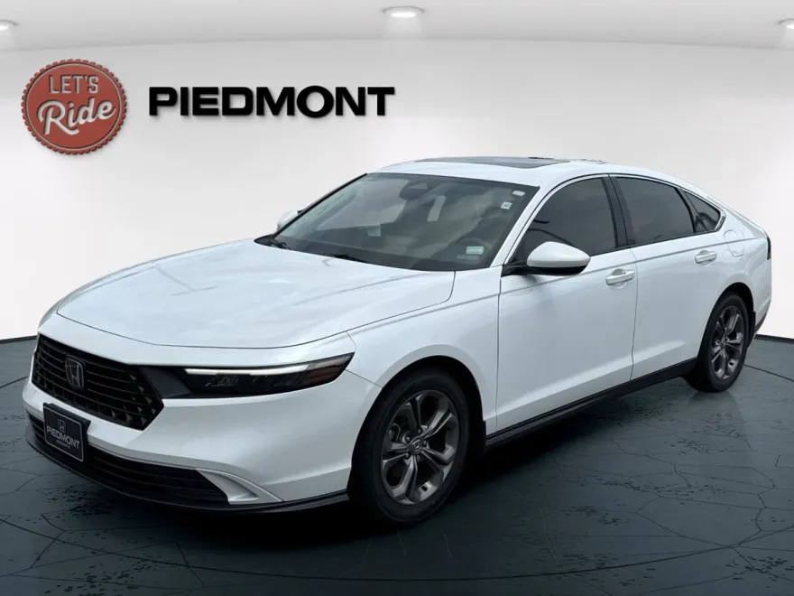 2023 Honda Accord EX photo 1