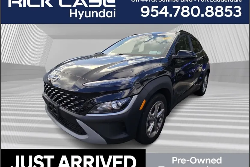 2022 Hyundai Kona SEL photo 1