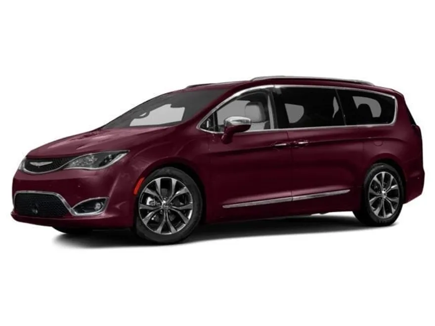 2017 Chrysler Pacifica Touring photo 1