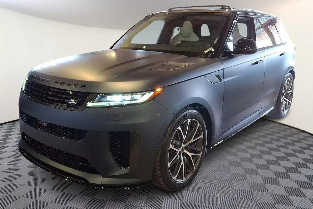 2025 Land Rover Range Rover Sport photo 1