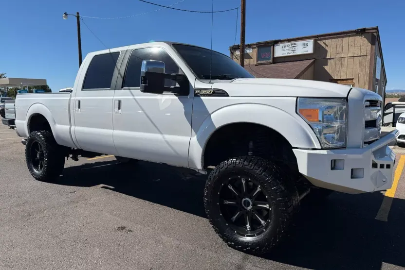 2012 Ford F-350 Lariat photo 1