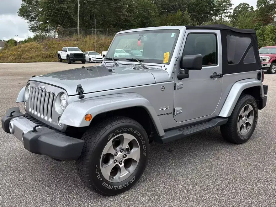 2018 Jeep Wrangler Sahara photo 1