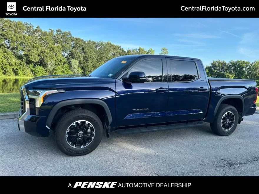 2022 Toyota Tundra SR5 photo 1