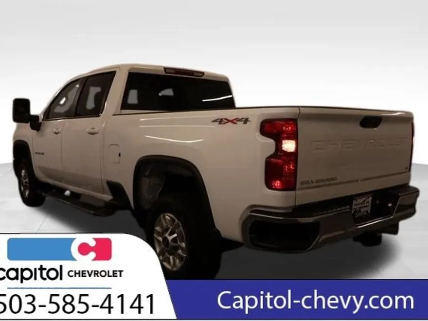 2024 Chevrolet Silverado 2500HD LT photo 1
