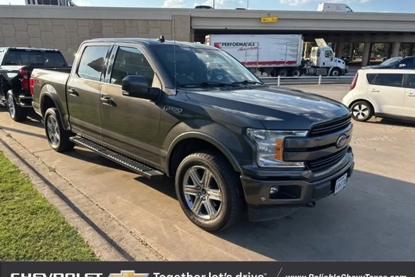 2019 Ford F-150 Lariat photo 1