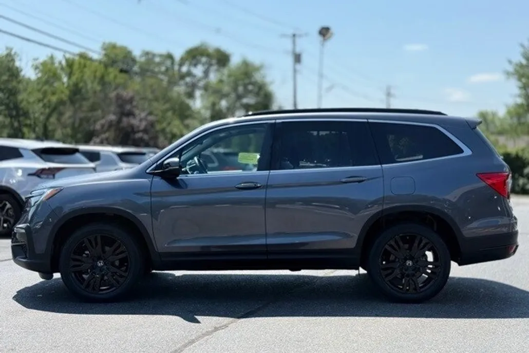 2022 Honda Pilot Special Edition photo 1