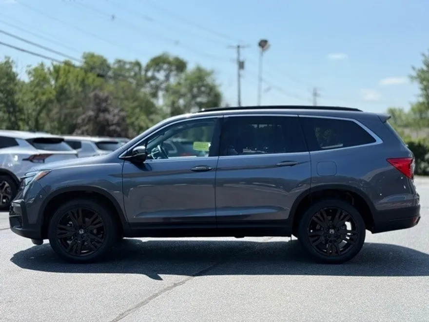 2022 Honda Pilot Special Edition photo 1