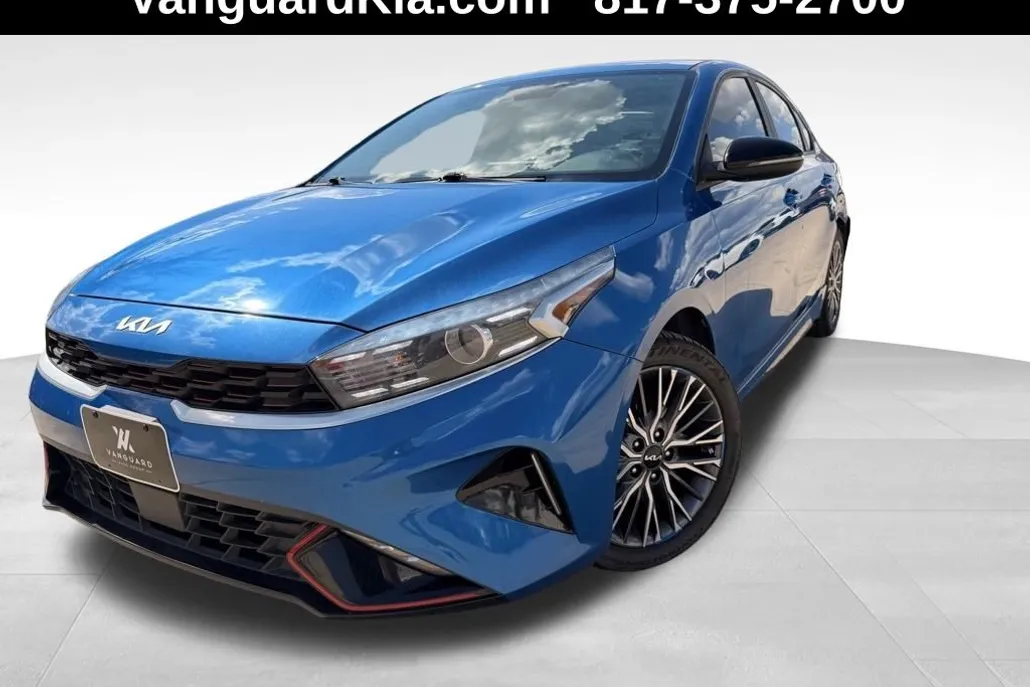 2022 Kia Forte GT-Line photo 1