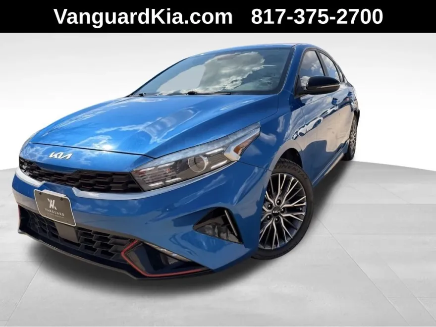 2022 Kia Forte GT-Line photo 1