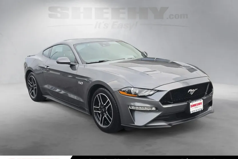 2022 Ford Mustang GT photo 1