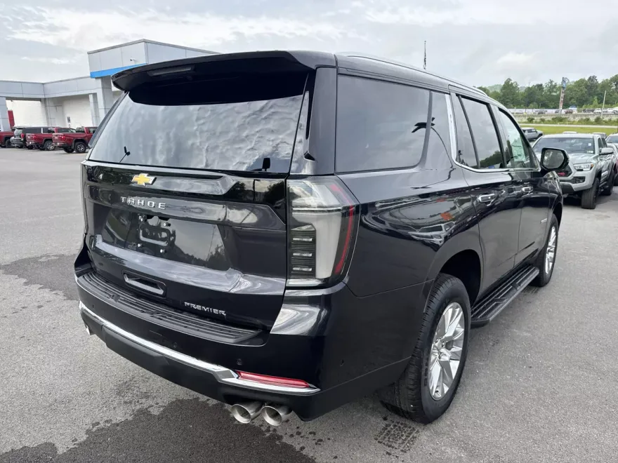 2025 Chevrolet Tahoe Premier photo 1
