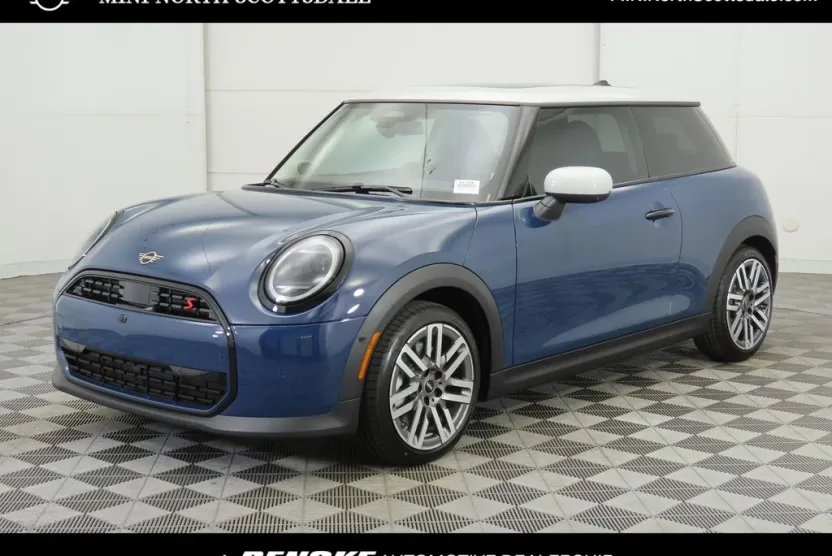 2026 Mini Cooper 2 Door Hardtop Iconic photo 1