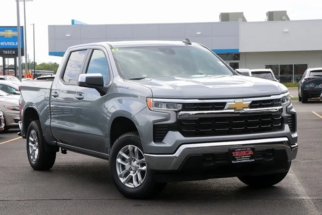 2025 Chevrolet Silverado 1500 LT photo 1