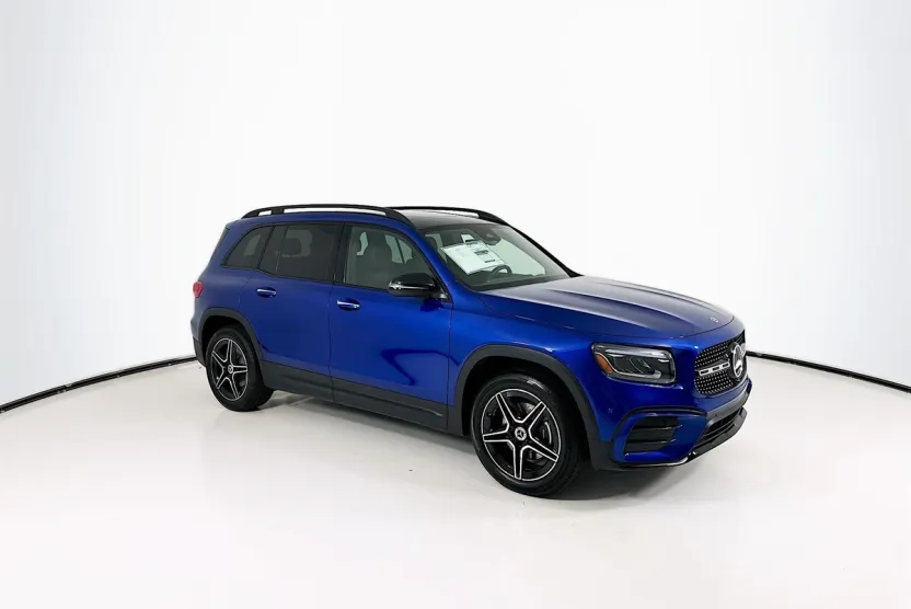 2024 Mercedes Benz GLB 250 photo 1