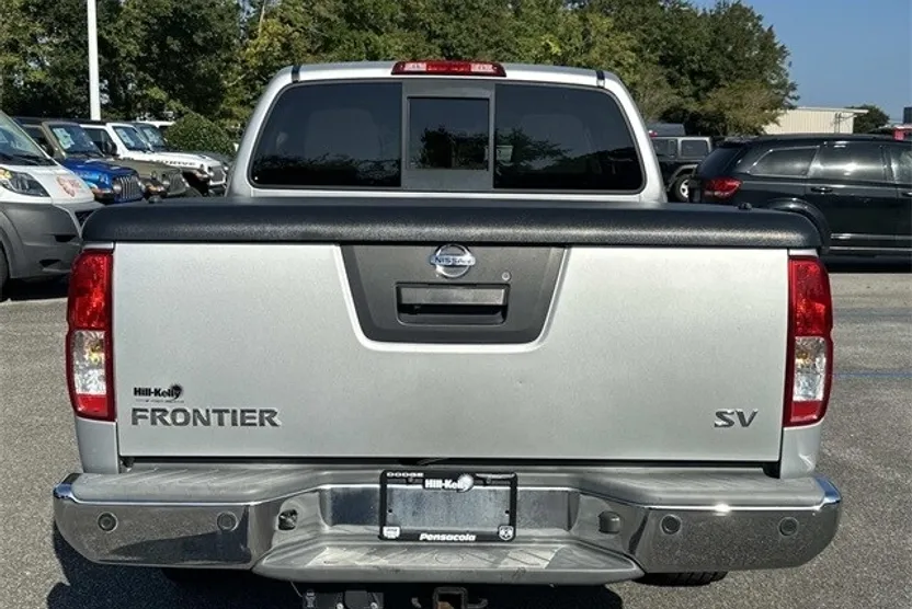 2016 Nissan Frontier SV photo 1