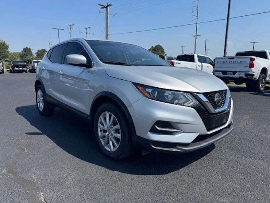 2021 Nissan Rogue Sport S photo 1