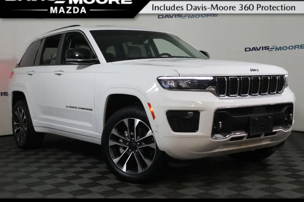 2022 Jeep Grand Cherokee Overland photo 1