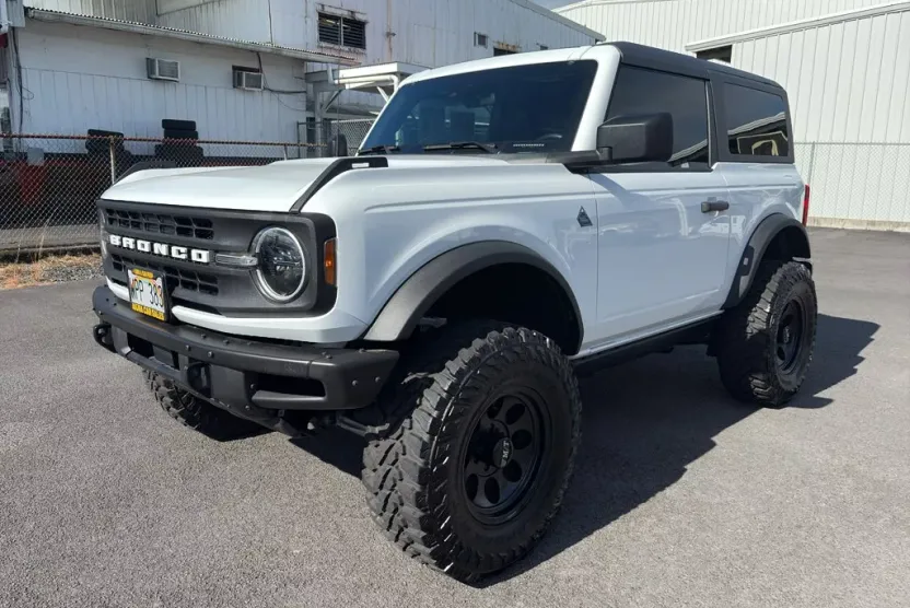 2022 Ford Bronco Black Diamond photo 1