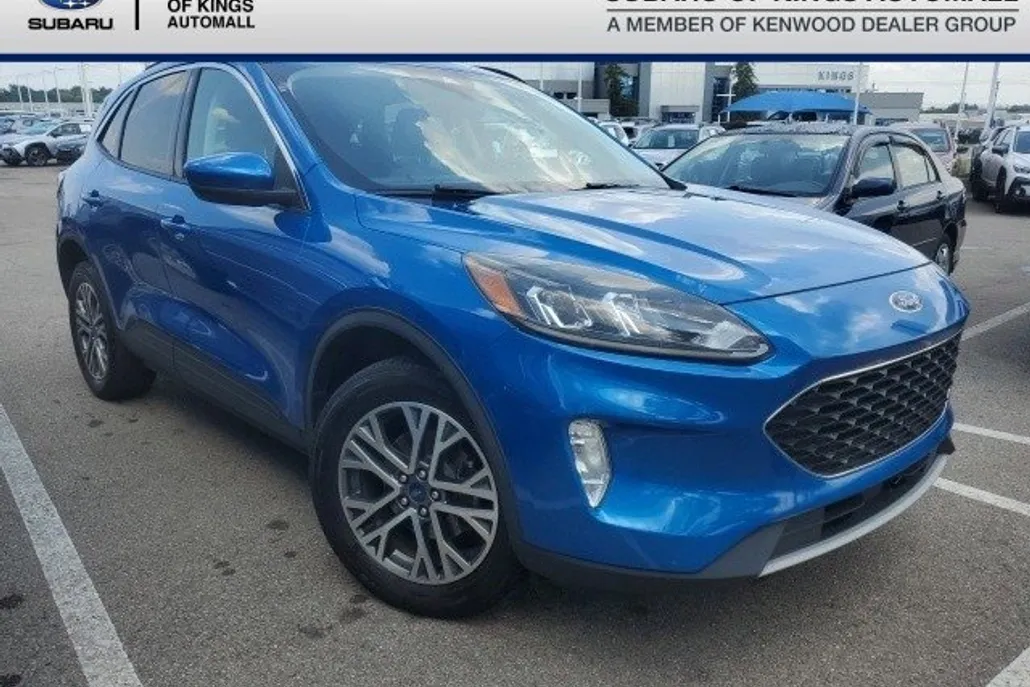 2021 Ford Escape SEL photo 1