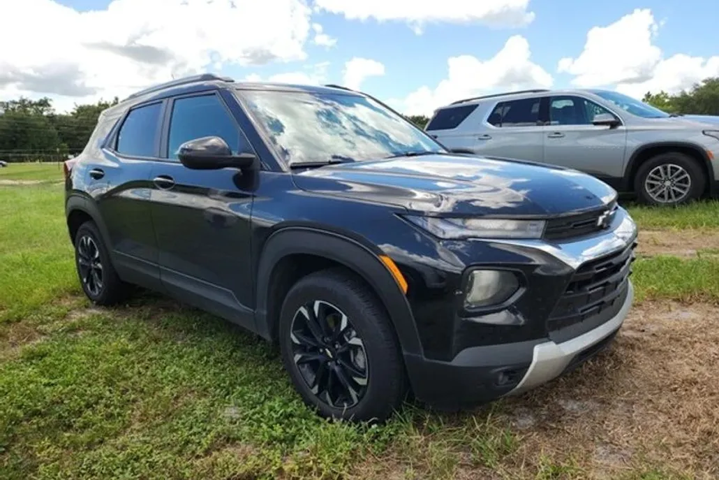 2023 Chevrolet Trailblazer LT photo 1