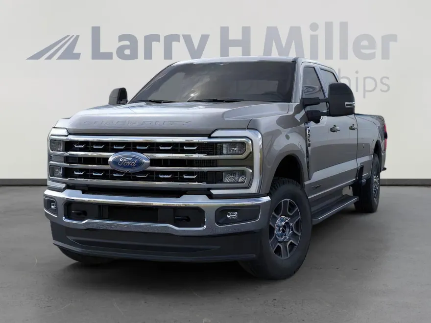 2025 Ford F-350 Lariat photo 1