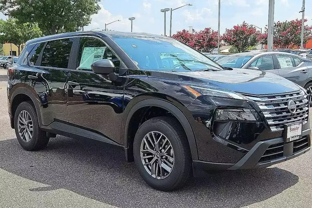 2025 Nissan Rogue S photo 1