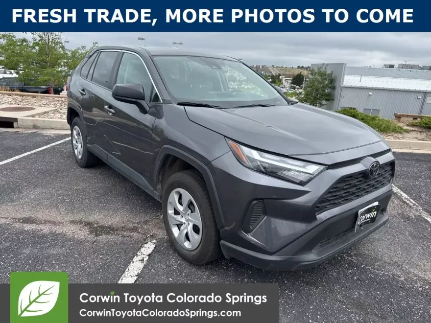 2024 Toyota RAV4 LE photo 1