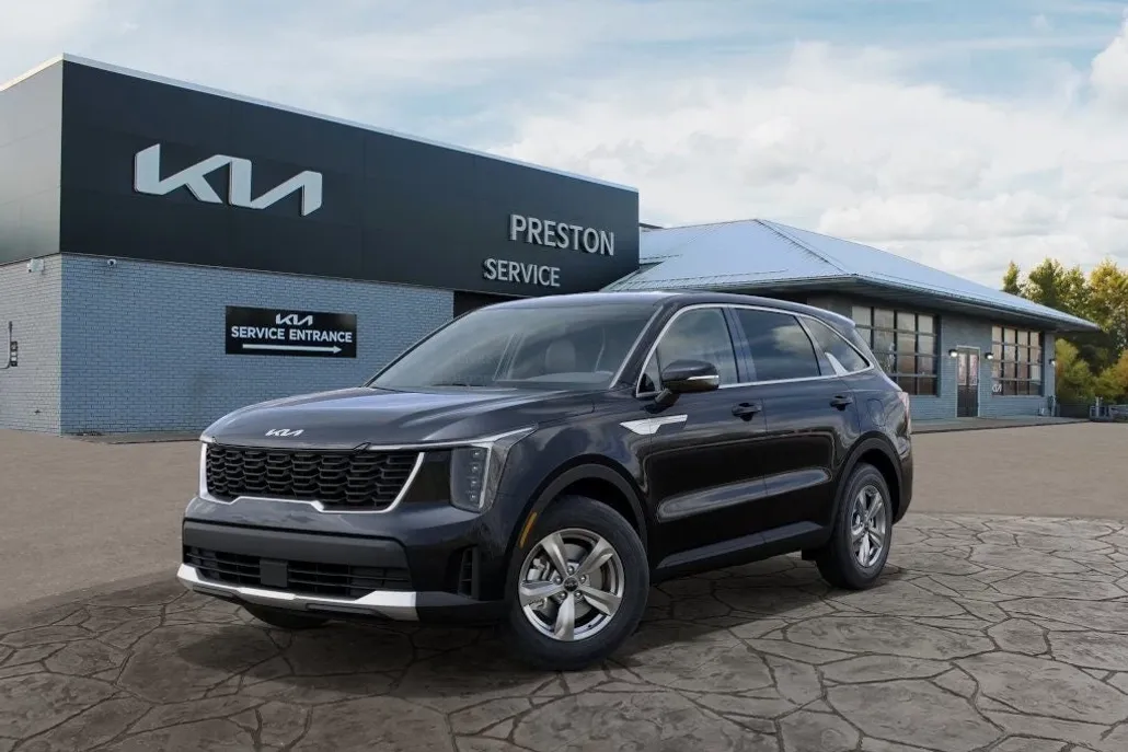 2025 Kia Sorento LX photo 1