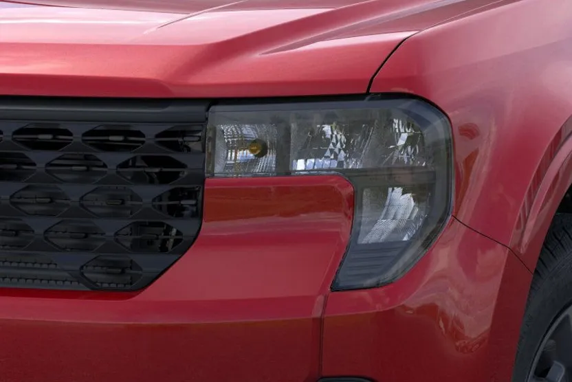 2025 Ford Maverick XLT photo 1