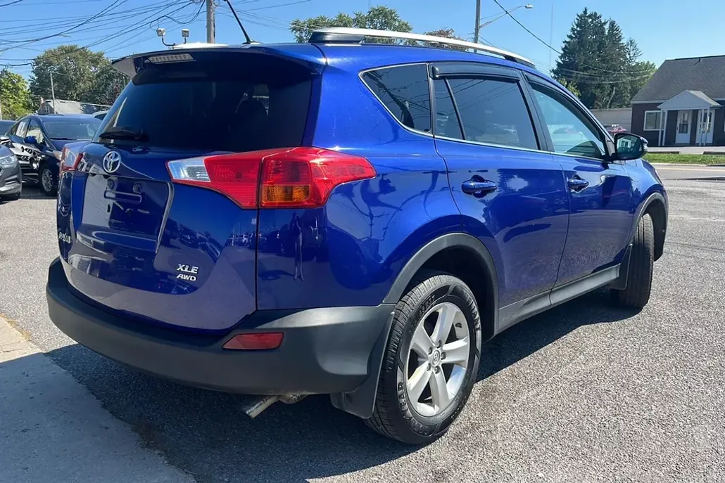2014 Toyota RAV4 XLE Sport photo 1